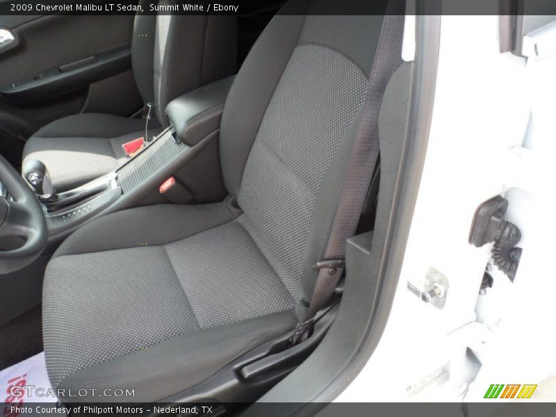Summit White / Ebony 2009 Chevrolet Malibu LT Sedan