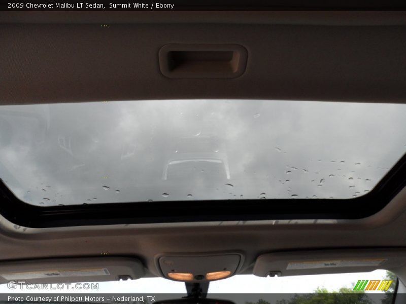 Summit White / Ebony 2009 Chevrolet Malibu LT Sedan