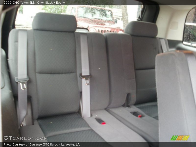 Onyx Black / Ebony 2009 GMC Yukon SLE