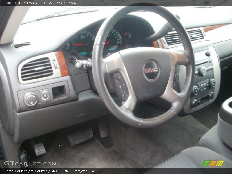 Onyx Black / Ebony 2009 GMC Yukon SLE
