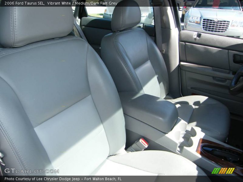 Vibrant White / Medium/Dark Flint Grey 2006 Ford Taurus SEL