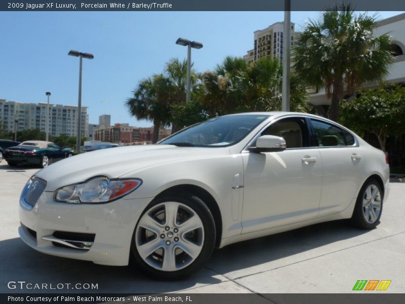 Porcelain White / Barley/Truffle 2009 Jaguar XF Luxury