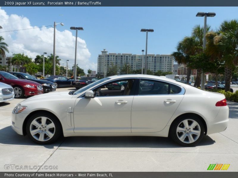 Porcelain White / Barley/Truffle 2009 Jaguar XF Luxury