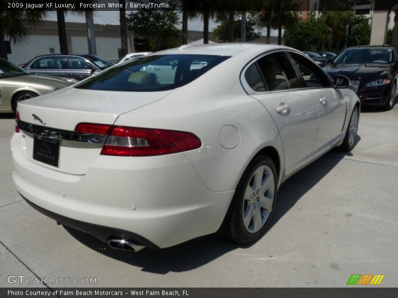 Porcelain White / Barley/Truffle 2009 Jaguar XF Luxury
