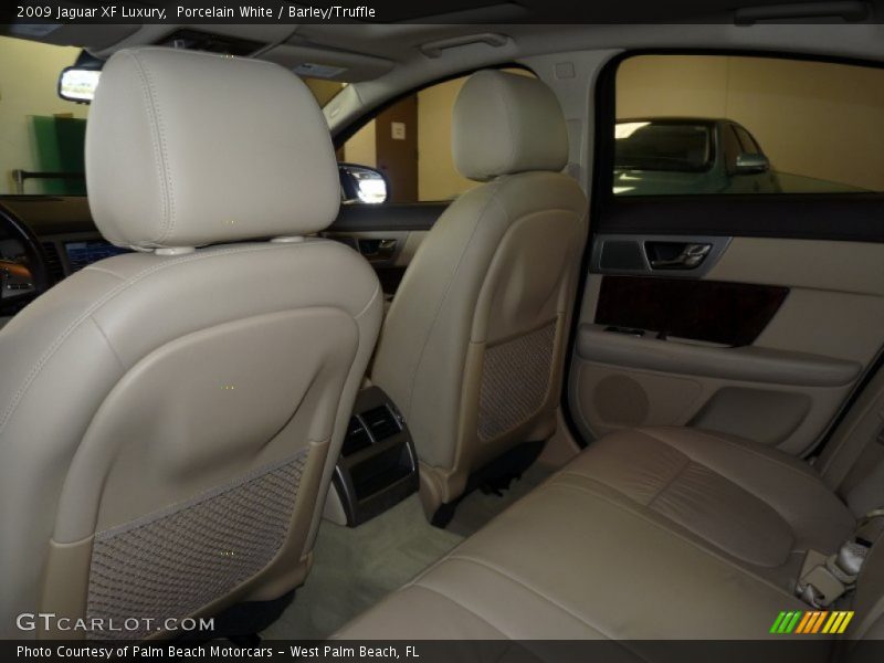Porcelain White / Barley/Truffle 2009 Jaguar XF Luxury