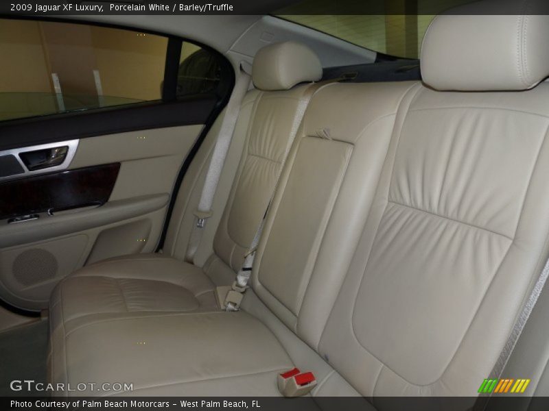 Porcelain White / Barley/Truffle 2009 Jaguar XF Luxury
