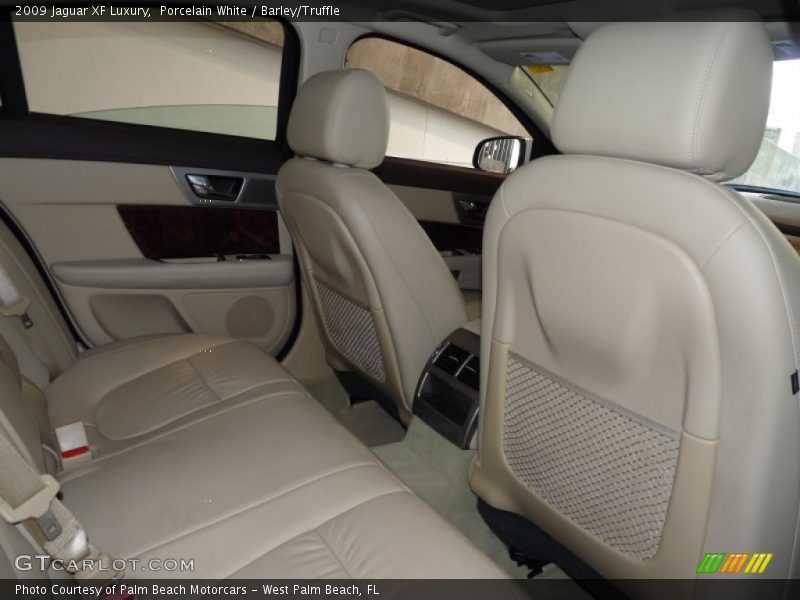 Porcelain White / Barley/Truffle 2009 Jaguar XF Luxury