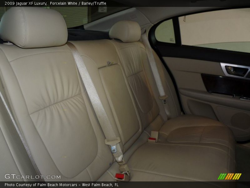Porcelain White / Barley/Truffle 2009 Jaguar XF Luxury