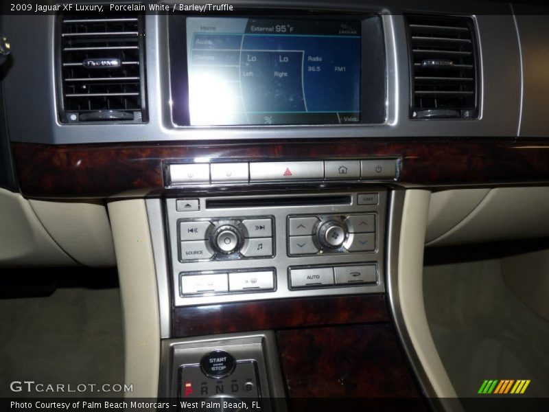 Porcelain White / Barley/Truffle 2009 Jaguar XF Luxury