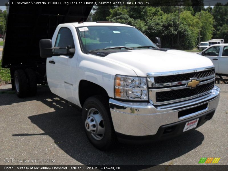 Summit White / Dark Titanium 2011 Chevrolet Silverado 3500HD Regular Cab Chassis