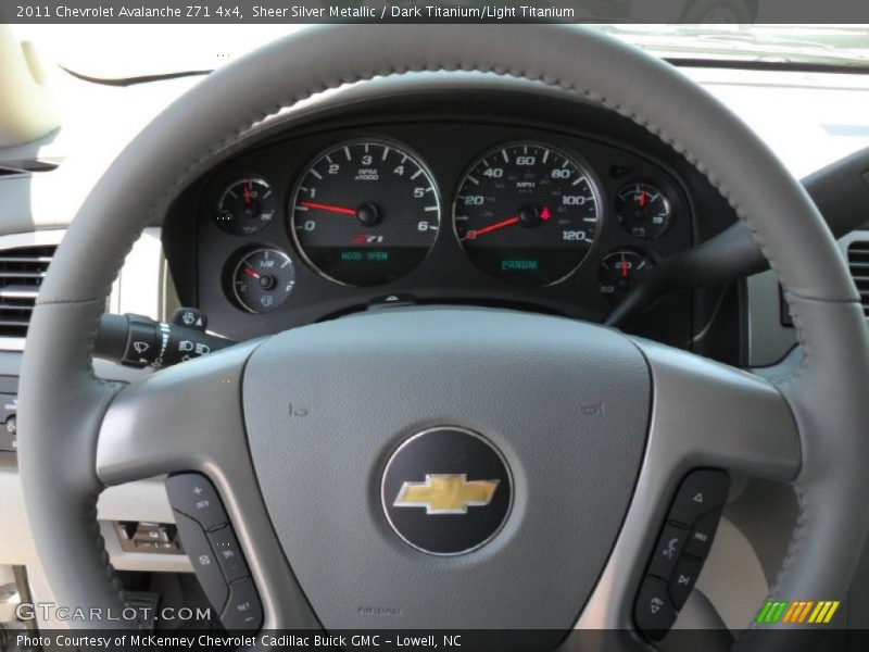 Sheer Silver Metallic / Dark Titanium/Light Titanium 2011 Chevrolet Avalanche Z71 4x4