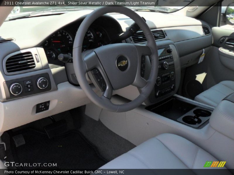 Sheer Silver Metallic / Dark Titanium/Light Titanium 2011 Chevrolet Avalanche Z71 4x4