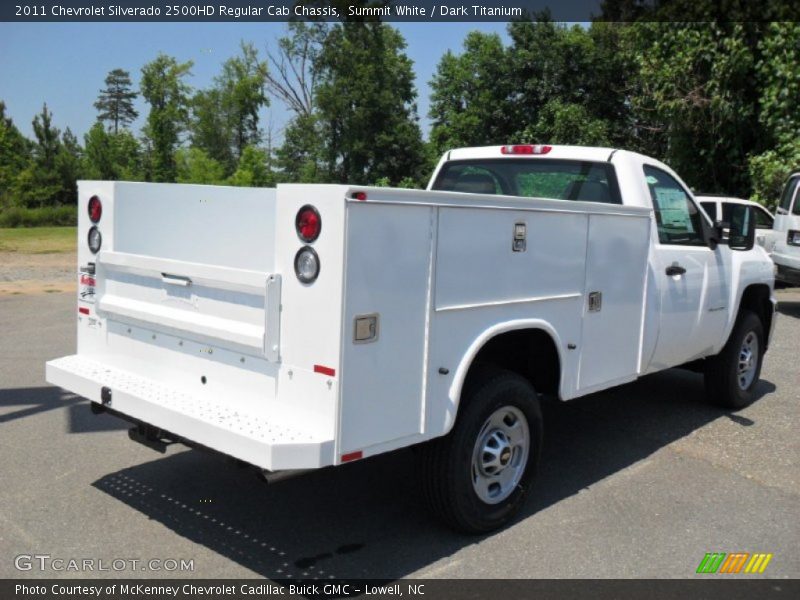 Summit White / Dark Titanium 2011 Chevrolet Silverado 2500HD Regular Cab Chassis