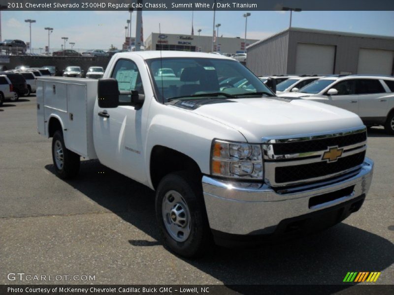 Summit White / Dark Titanium 2011 Chevrolet Silverado 2500HD Regular Cab Chassis