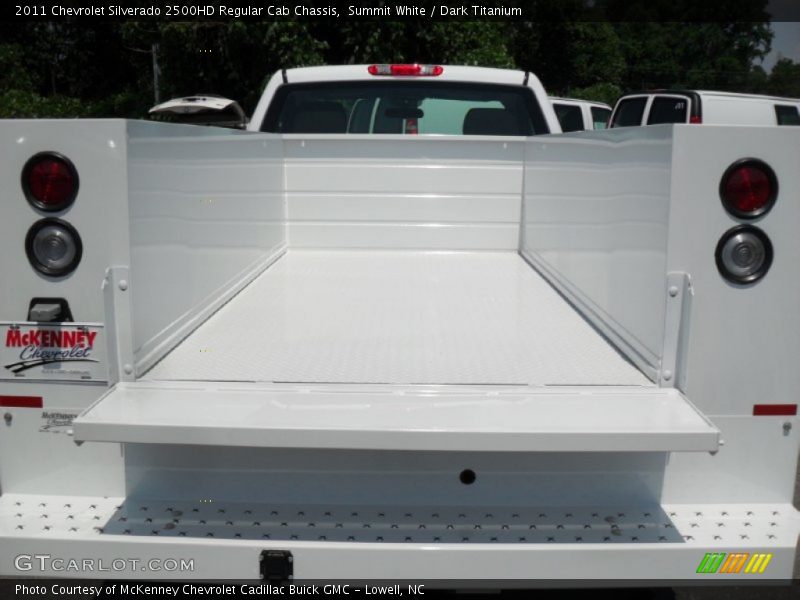  2011 Silverado 2500HD Regular Cab Chassis Trunk