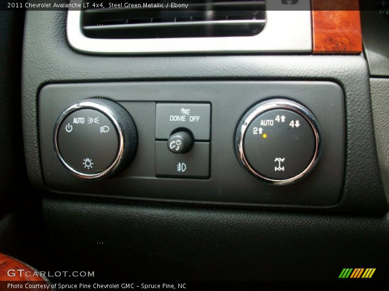 Steel Green Metallic / Ebony 2011 Chevrolet Avalanche LT 4x4