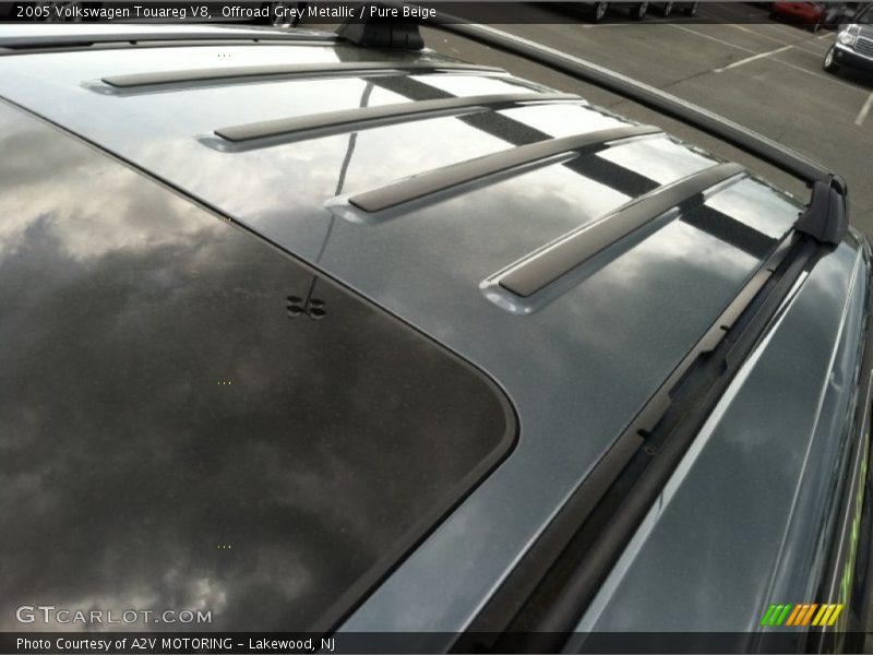 Offroad Grey Metallic / Pure Beige 2005 Volkswagen Touareg V8