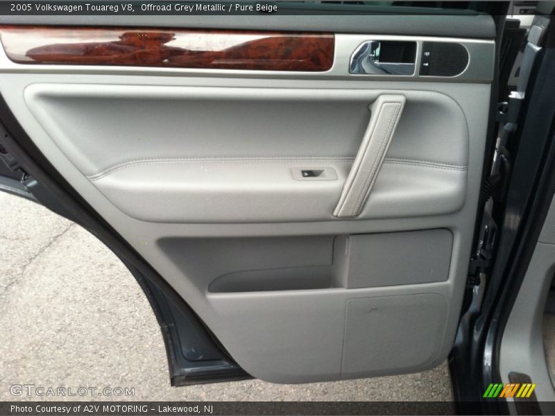 Door Panel of 2005 Touareg V8