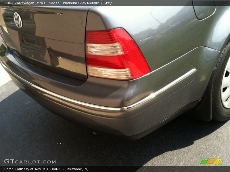 Platinum Grey Metallic / Grey 2004 Volkswagen Jetta GL Sedan