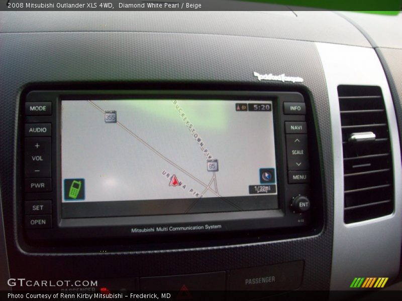 Diamond White Pearl / Beige 2008 Mitsubishi Outlander XLS 4WD