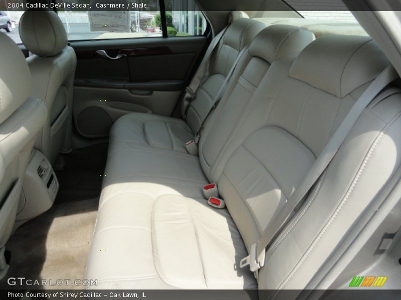 Cashmere / Shale 2004 Cadillac DeVille Sedan