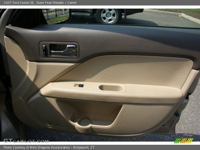 Dune Pearl Metallic / Camel 2007 Ford Fusion SE