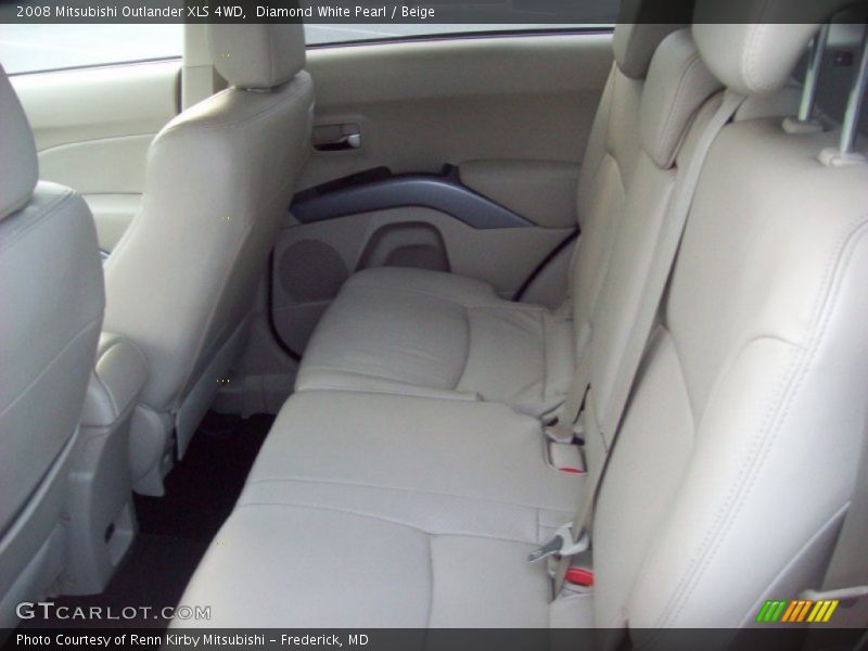 Diamond White Pearl / Beige 2008 Mitsubishi Outlander XLS 4WD
