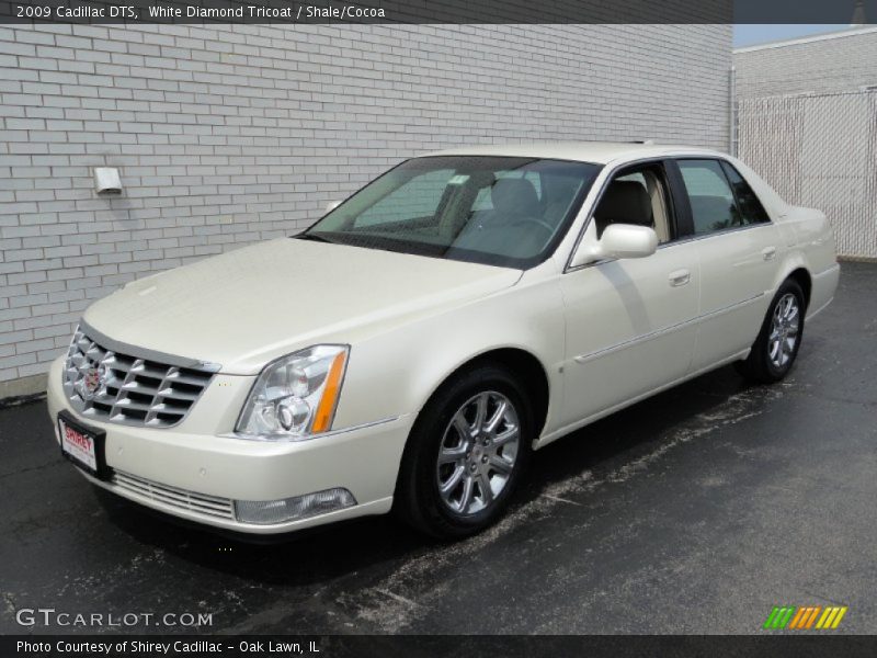 White Diamond Tricoat / Shale/Cocoa 2009 Cadillac DTS