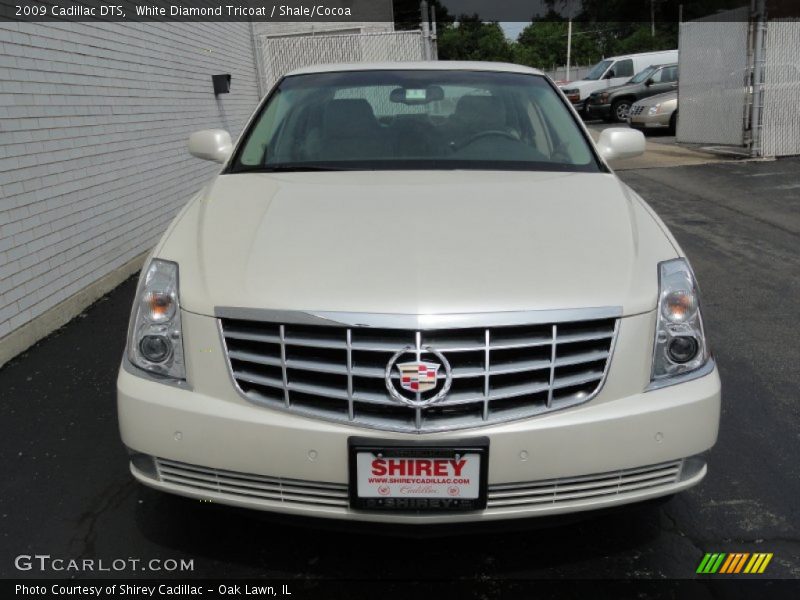 White Diamond Tricoat / Shale/Cocoa 2009 Cadillac DTS