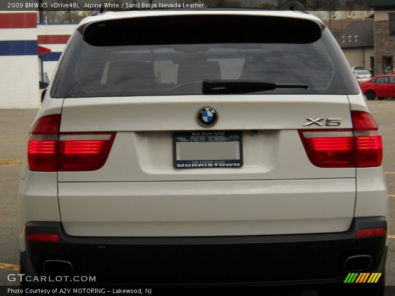Alpine White / Sand Beige Nevada Leather 2009 BMW X5 xDrive48i