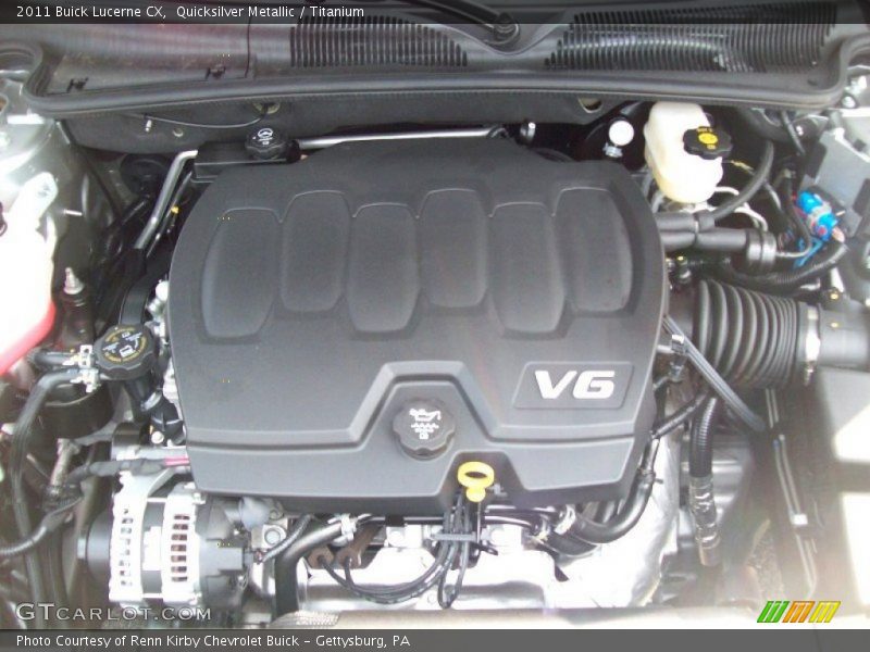 Quicksilver Metallic / Titanium 2011 Buick Lucerne CX