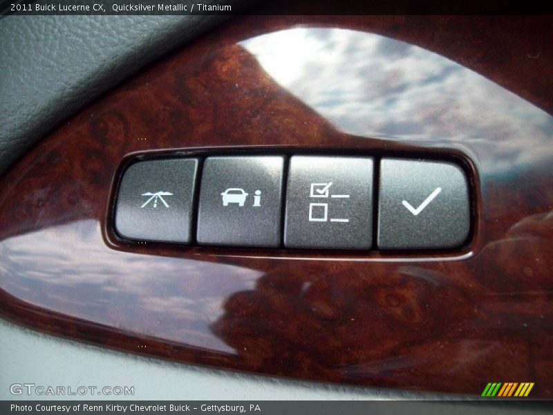 Quicksilver Metallic / Titanium 2011 Buick Lucerne CX