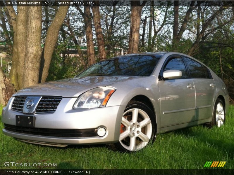 Spirited Bronze / Black 2004 Nissan Maxima 3.5 SE