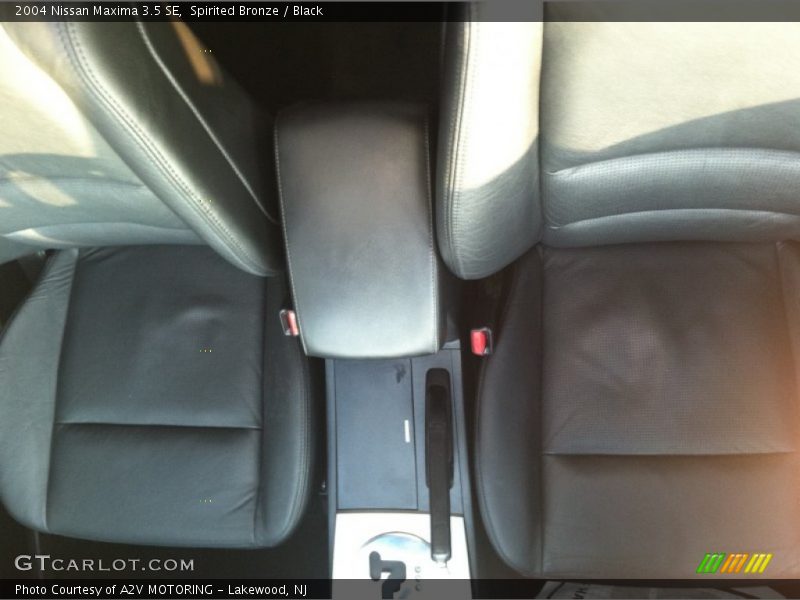 Spirited Bronze / Black 2004 Nissan Maxima 3.5 SE