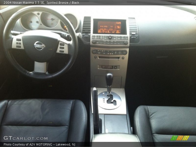 Spirited Bronze / Black 2004 Nissan Maxima 3.5 SE