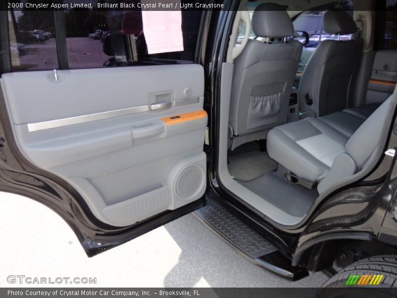 Brilliant Black Crystal Pearl / Light Graystone 2008 Chrysler Aspen Limited