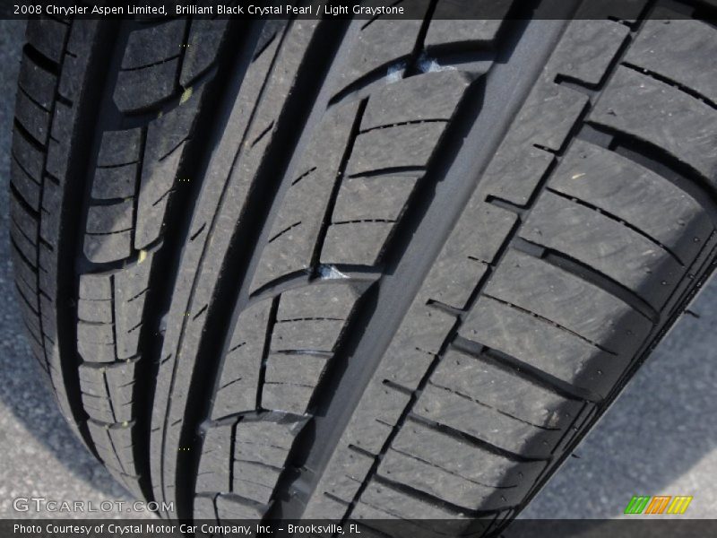 Brilliant Black Crystal Pearl / Light Graystone 2008 Chrysler Aspen Limited