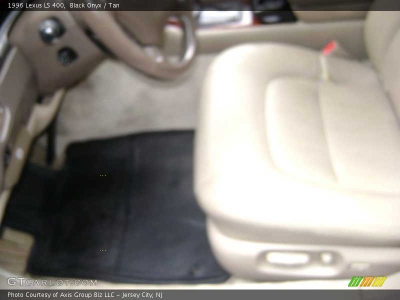 Black Onyx / Tan 1996 Lexus LS 400