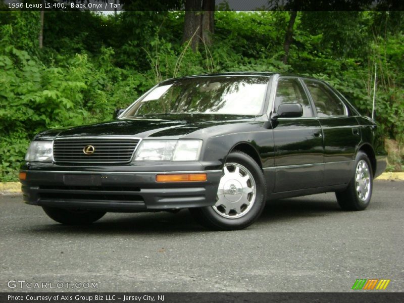 Front 3/4 View of 1996 LS 400