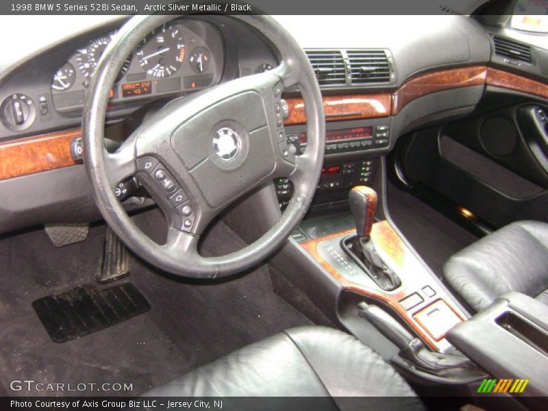 Black Interior - 1998 5 Series 528i Sedan 