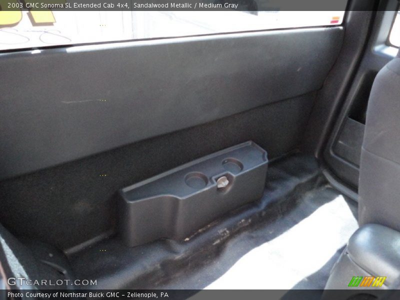 Sandalwood Metallic / Medium Gray 2003 GMC Sonoma SL Extended Cab 4x4