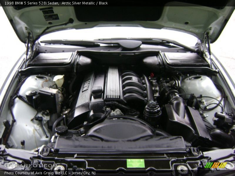  1998 5 Series 528i Sedan Engine - 2.8L DOHC 24V Inline 6 Cylinder