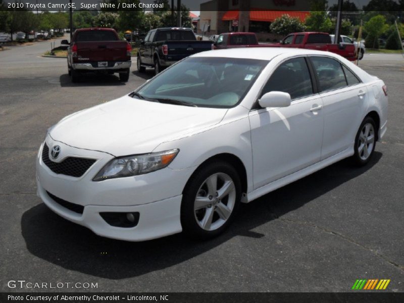 Super White / Dark Charcoal 2010 Toyota Camry SE