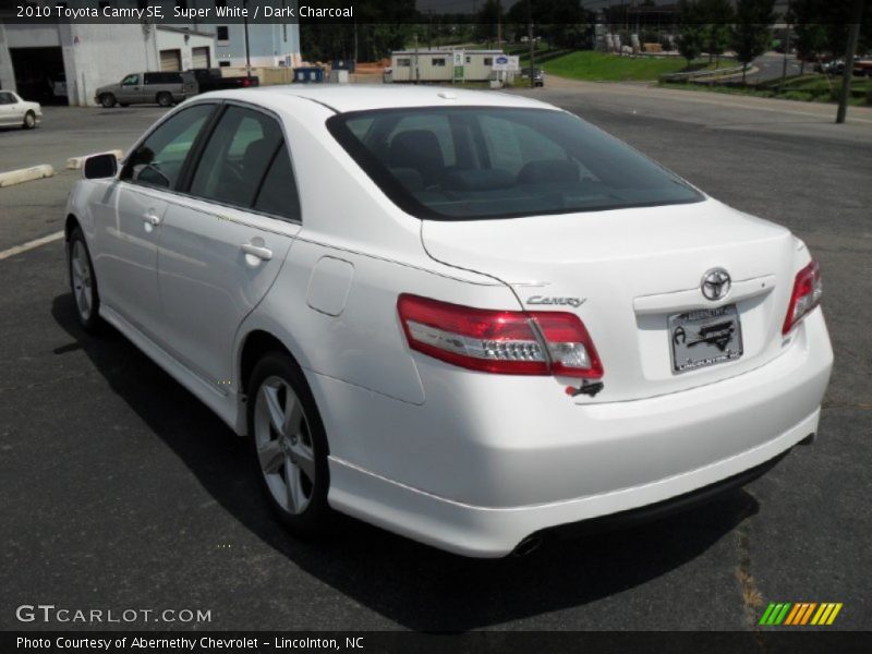 Super White / Dark Charcoal 2010 Toyota Camry SE