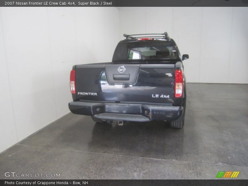 Super Black / Steel 2007 Nissan Frontier LE Crew Cab 4x4