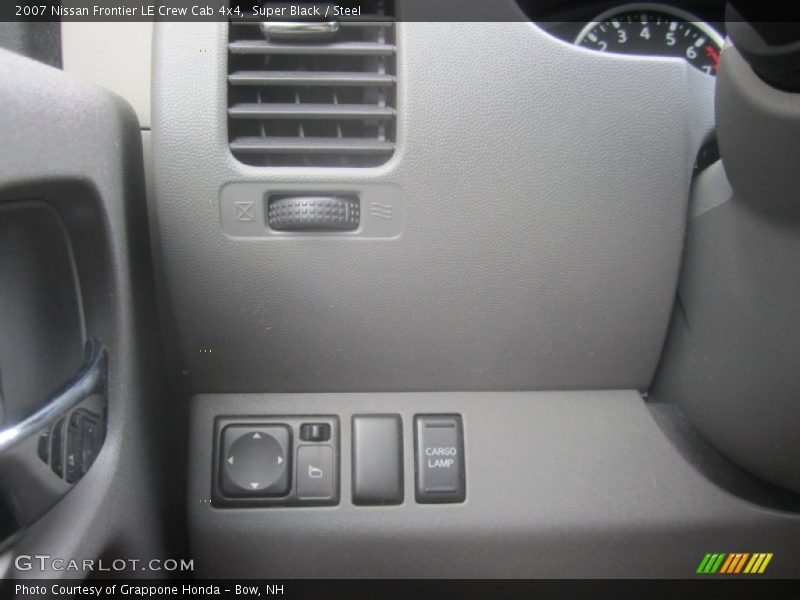 Super Black / Steel 2007 Nissan Frontier LE Crew Cab 4x4