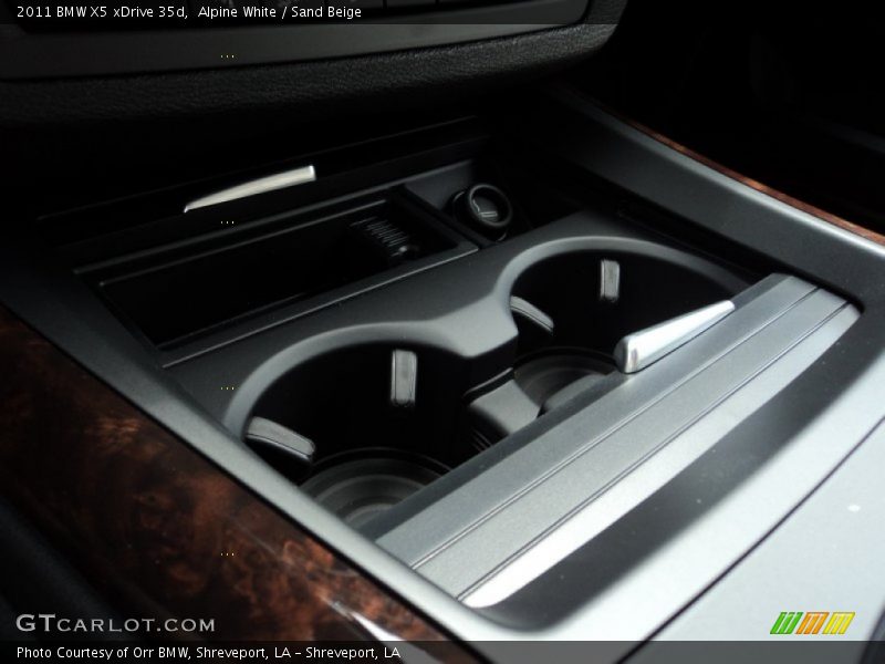 Alpine White / Sand Beige 2011 BMW X5 xDrive 35d