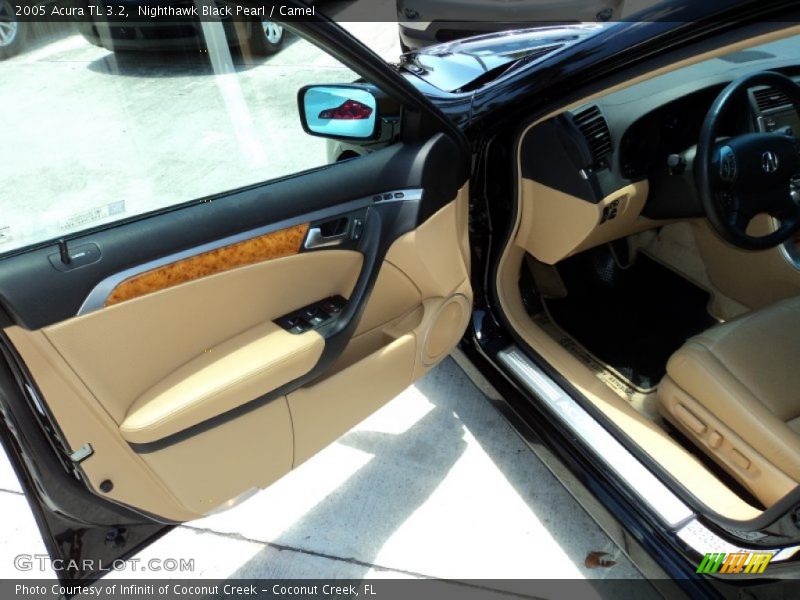 Nighthawk Black Pearl / Camel 2005 Acura TL 3.2