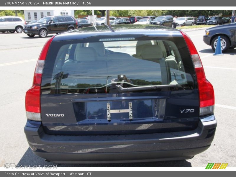 Nautic Blue Metallic / Taupe 2004 Volvo V70 2.4