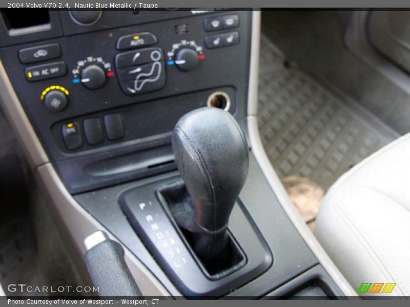 Nautic Blue Metallic / Taupe 2004 Volvo V70 2.4